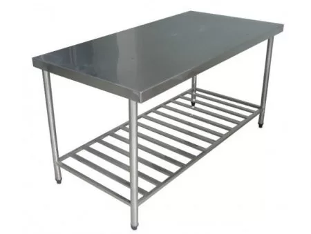 Ban-chat-inox-nhat-tan-450x339